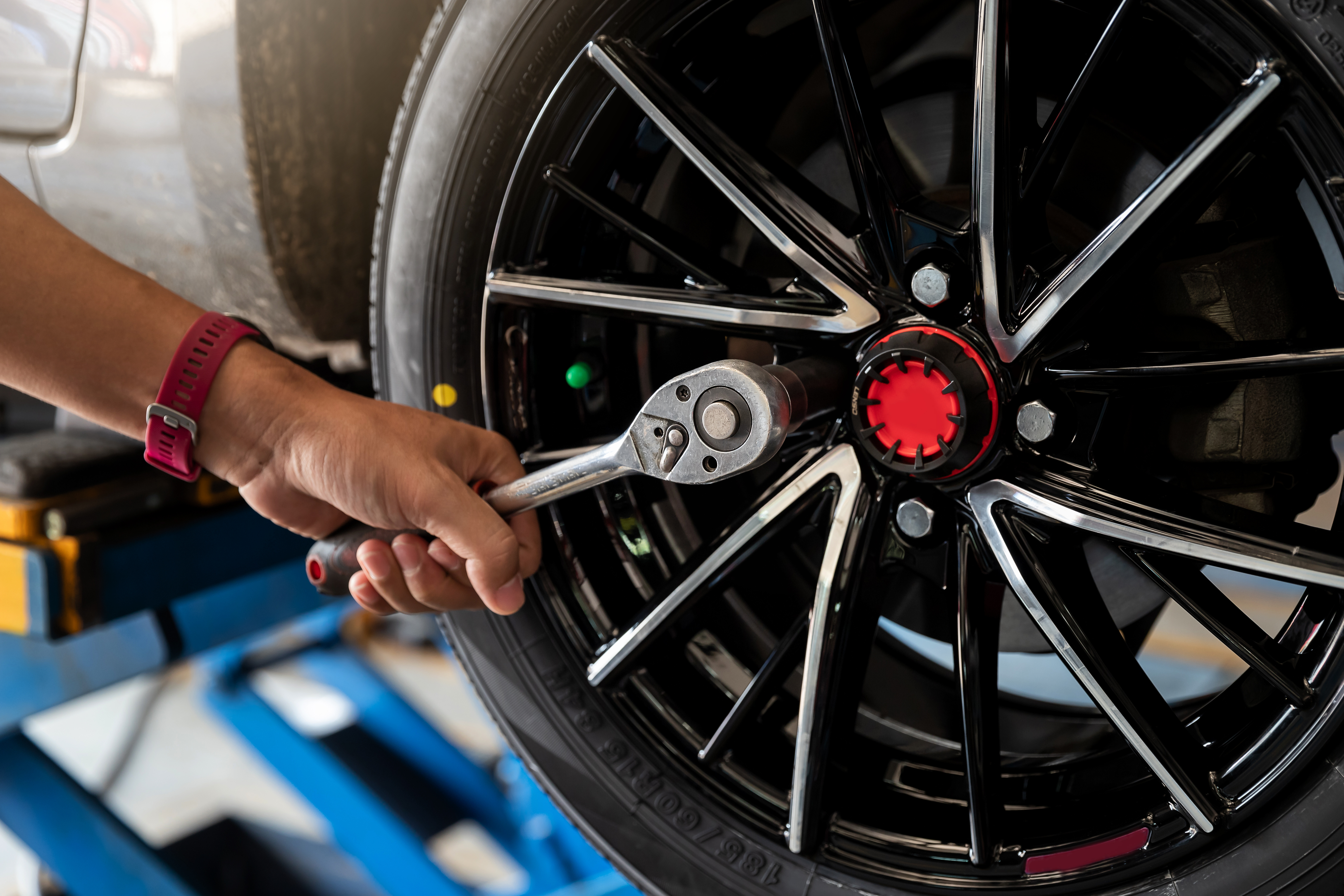 Felgenreparatur in Villach – wie neu nach Kratzern, Dellen und Verformungen